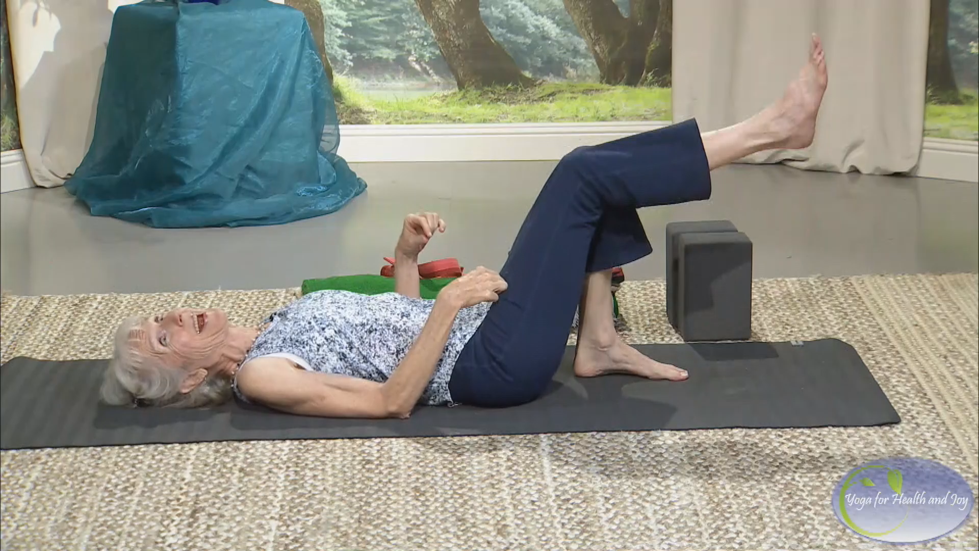 7 Yoga Poses to Loosen Tight Leg Muscles