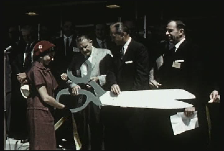 American Fashion (1948) & Carols Beauty Shop (1941) & Commercials from the 40's