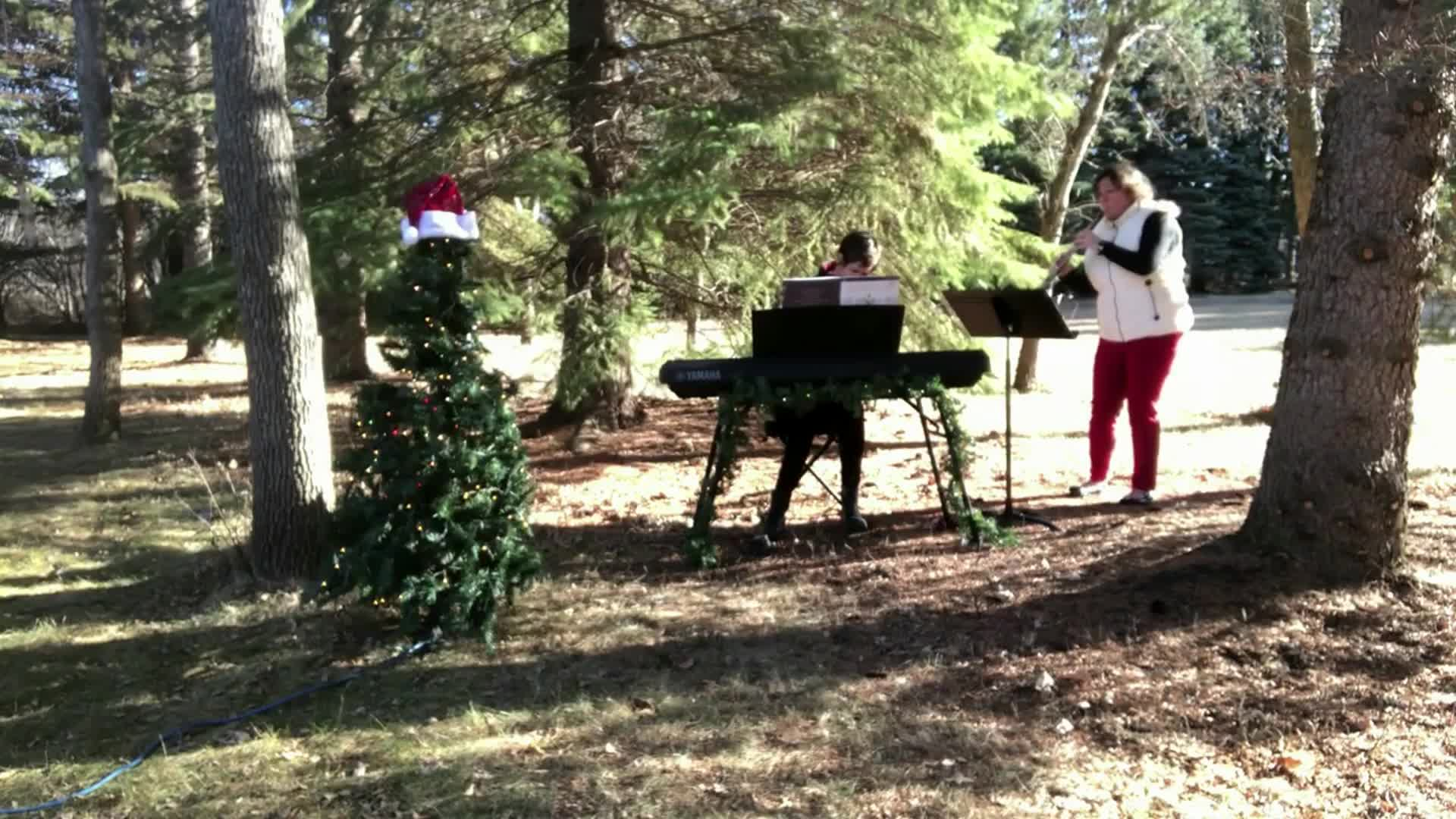 Countdown to Christmas with Duo Inpertio!