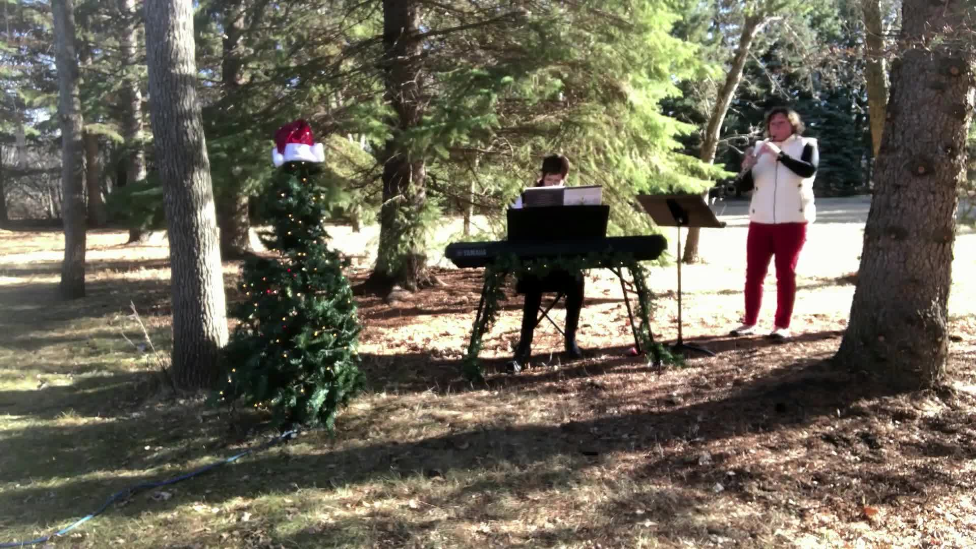 Countdown to Christmas with Duo Inpertio!