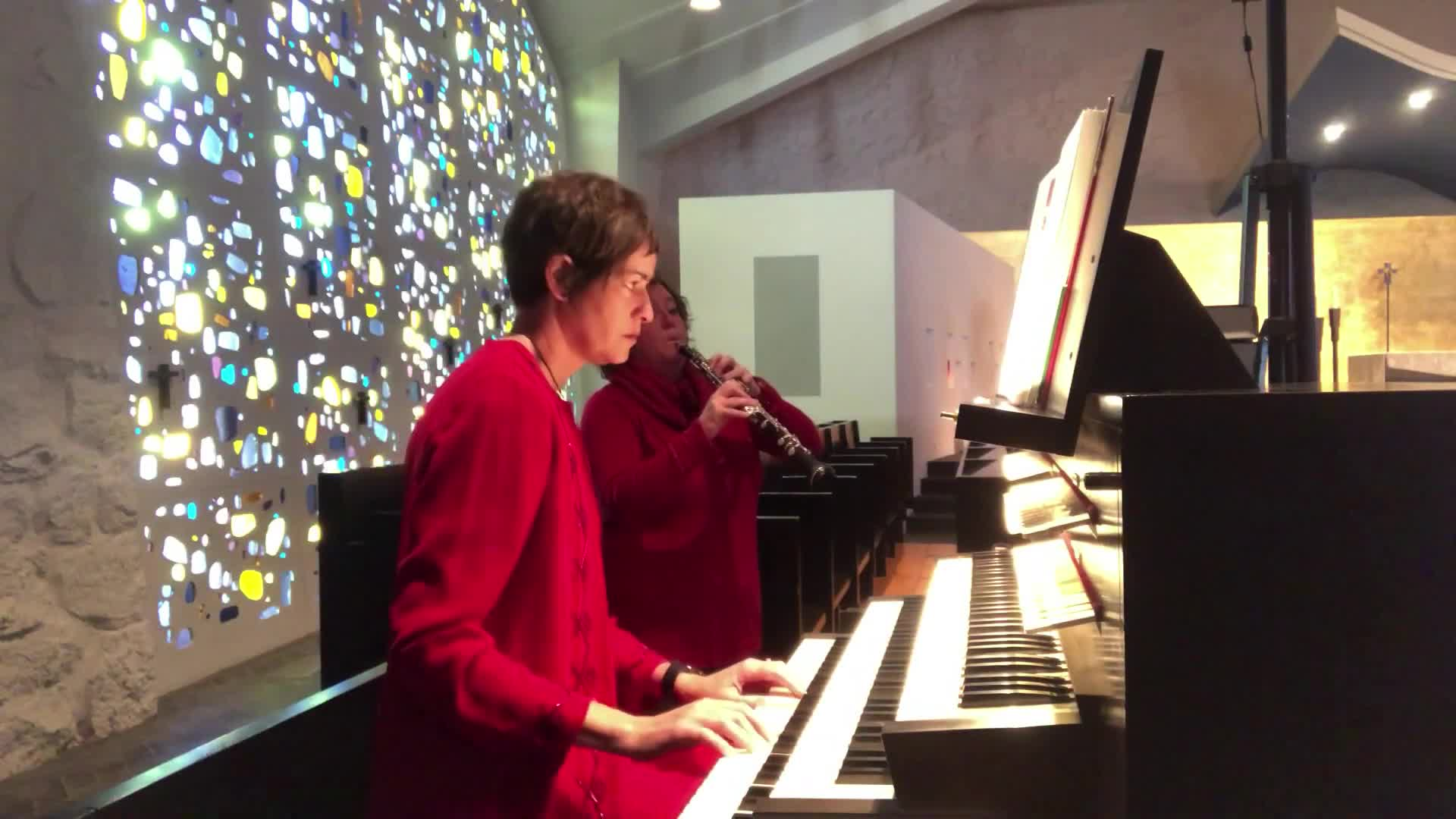 Countdown to Christmas with Duo Inpertio!