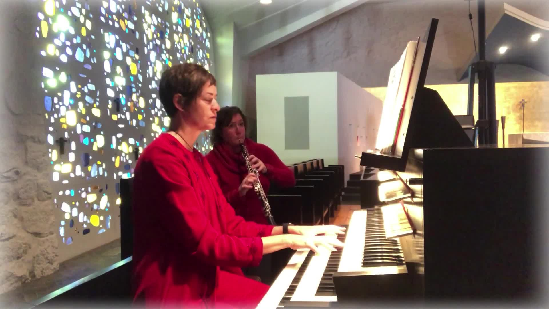 Countdown to Christmas with Duo Inpertio!