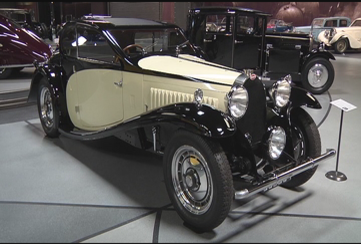 The Vintage Vehicle Show - Mullin Automotive Museum